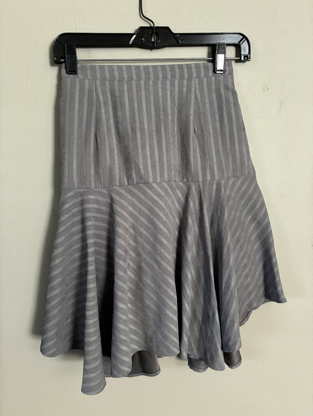 Lewkin: Flared Office Skirt